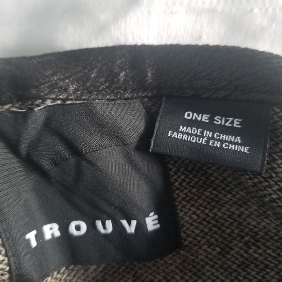 Striped/Plaid Cape - Picture 4 of 5